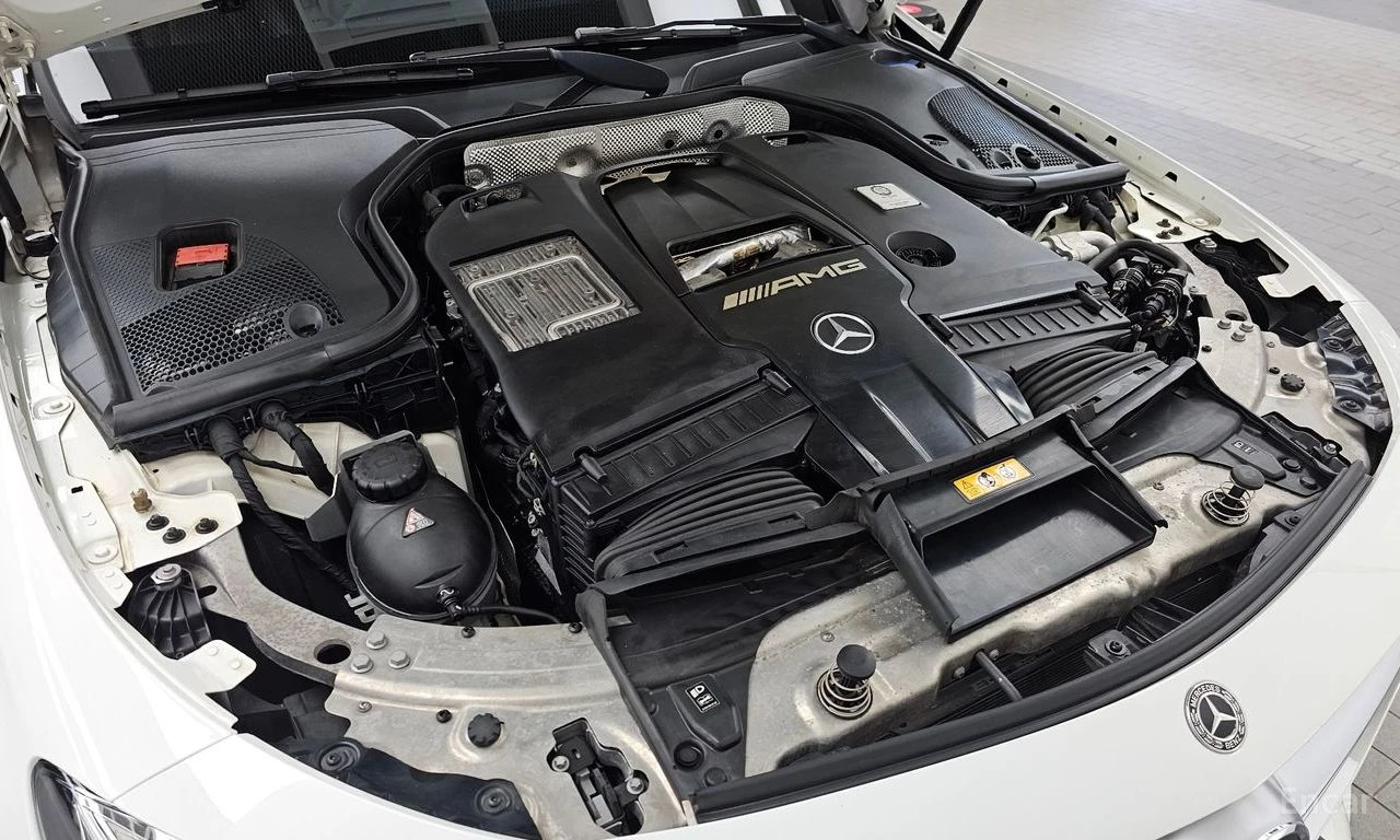 Mercedes-Benz E 63 AMG 4MATIC+ BURMESTER* ОБДУХВАНЕ* LANE* ASSIST* , снимка 17 - Автомобили и джипове - 55972914