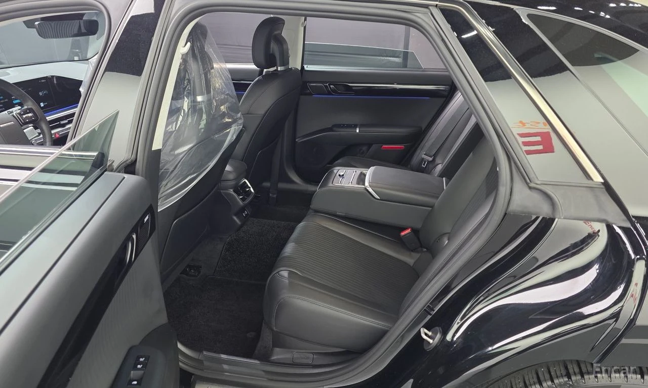 Hyundai Grandeur 3.5* CALLIGRAPHY* ДИСТРОНИК* ОБДУХ* КРАЙНА ЦЕНА, снимка 16 - Автомобили и джипове - 56213585