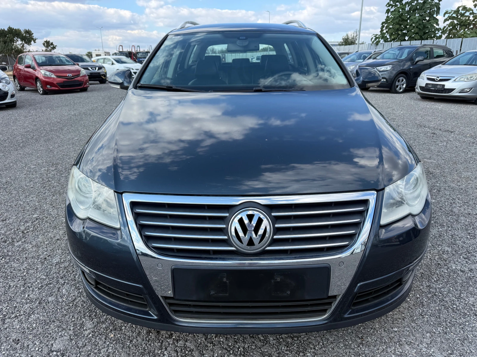 VW Passat 2.0 TDI, снимка 3 - Автомобили и джипове - 56248136