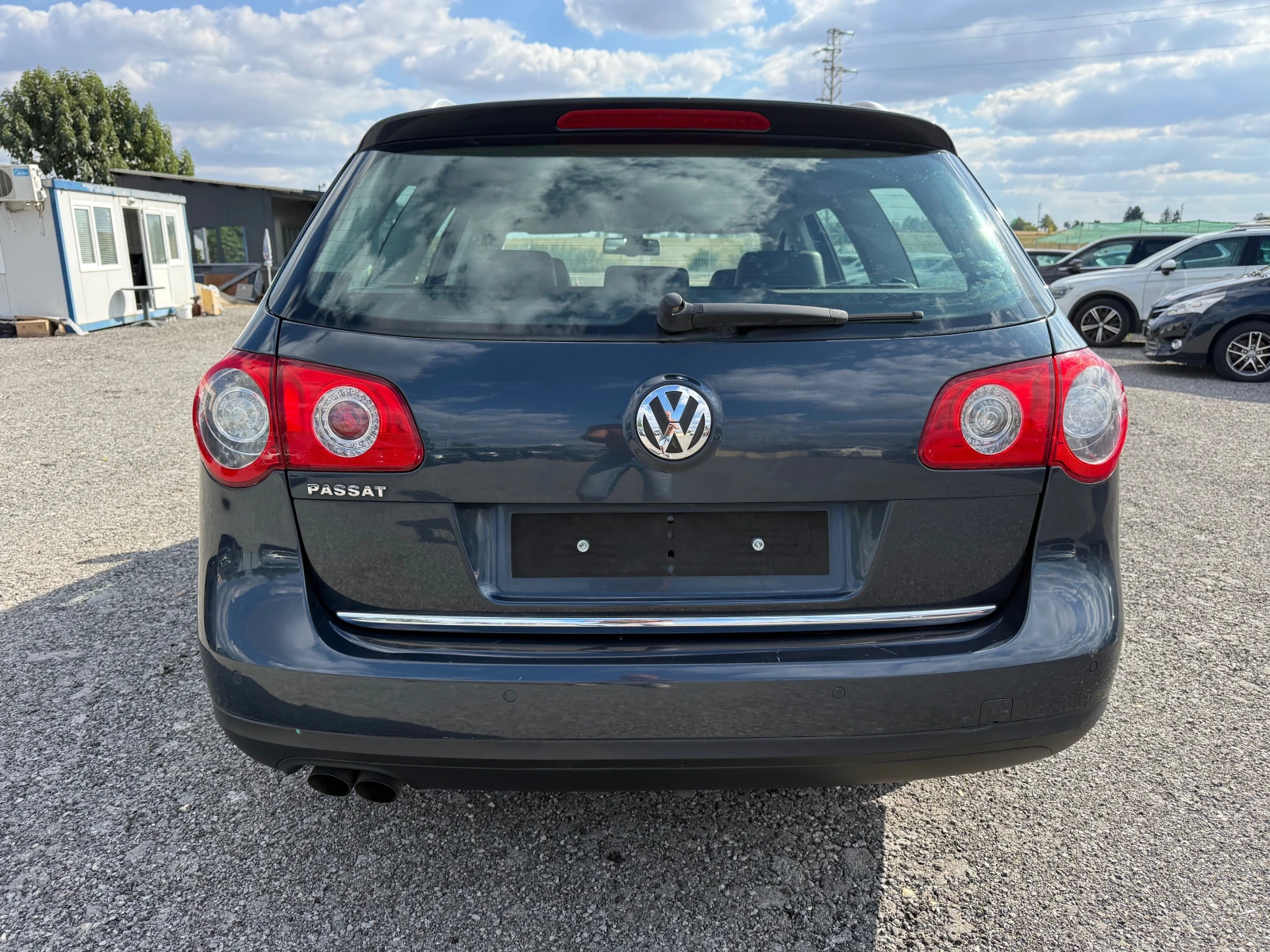 VW Passat 2.0 TDI, снимка 8 - Автомобили и джипове - 56248136