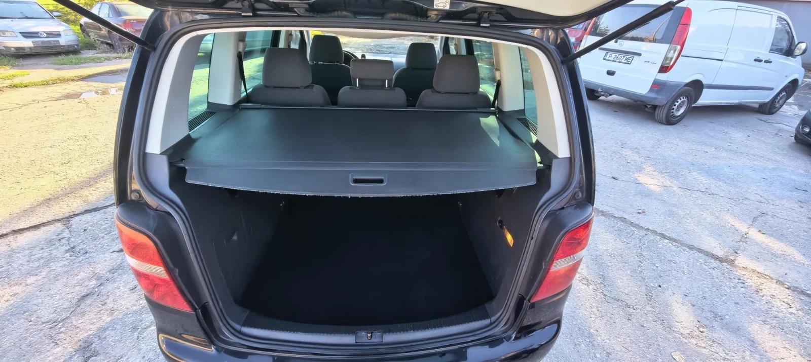 VW Touran 2.0 TDI- ���������-���������  | Mobile.bg � ����������� 13
