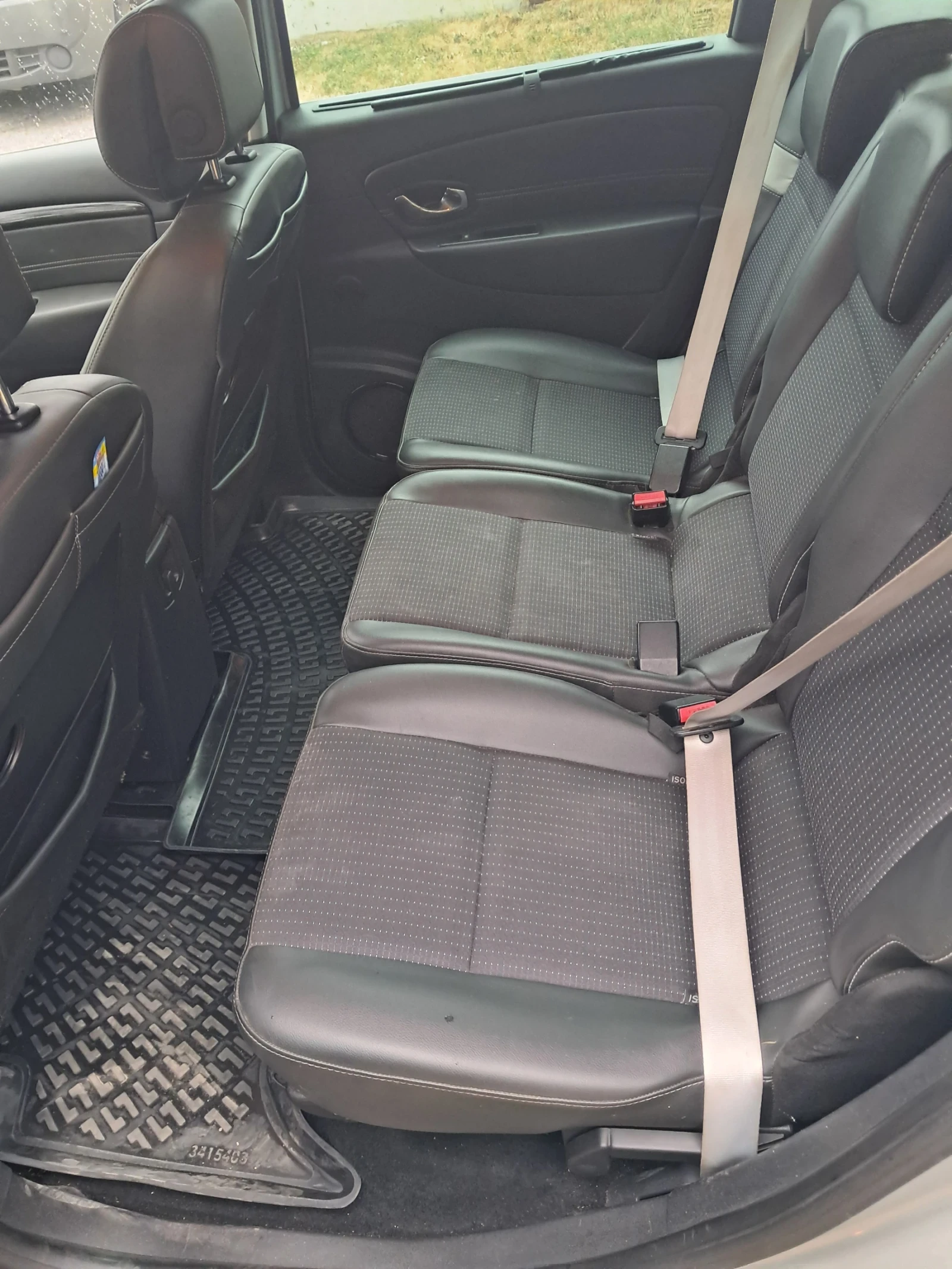 Renault Grand scenic, снимка 8 - Автомобили и джипове - 56684147