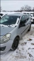 Renault Clio 1.5dci НА  ЧАСТИ, снимка 2