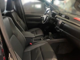 Toyota Hilux 2.8 MHEV DOUBLE CAB 4X4 INVINCIBLE JBL 360, снимка 10