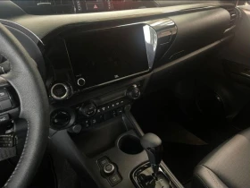 Toyota Hilux 2.8 MHEV DOUBLE CAB 4X4 INVINCIBLE JBL 360, снимка 8