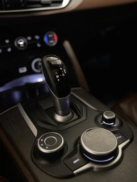 Alfa Romeo Stelvio TI LUSSO* HARMAN/KARDON* ПОДГРЕВ* КАМЕРА* ПАНОРАМА, снимка 13