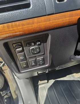 Toyota Land cruiser 60th Anniversary 6+ 1 J150 Luxury Keyless, снимка 12