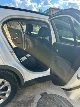 Mercedes-Benz GLA 220, снимка 12