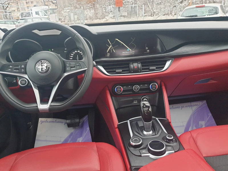 Alfa Romeo Stelvio 2.2D* EXECUTIVE* Q4* 4X4* EURO6B* 210k.c.* ПАНОРАМ, снимка 4 - Автомобили и джипове - 48667377