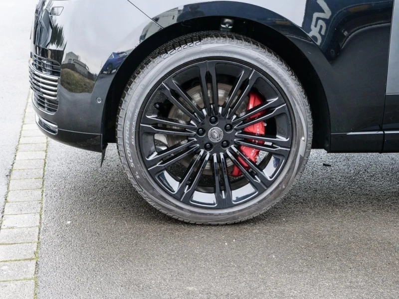 Land Rover Range rover P615 SV AUTOBIOGRAPHY/MERIDIAN/PANO/HEAD UP/360/TV, снимка 4 - Автомобили и джипове - 51843933