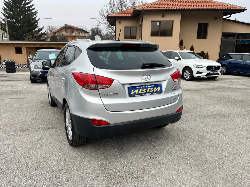 Hyundai IX35 4X4 АВТОМАТИК KEYLESS NAVI  КАМЕРА, снимка 13 - Автомобили и джипове - 52790613