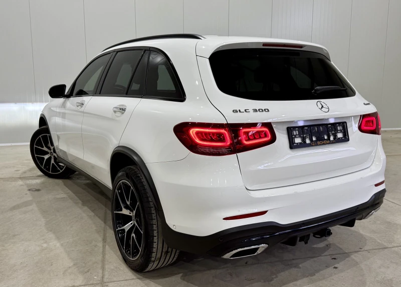 Mercedes-Benz GLC 300 4M AMG Night Package, снимка 3 - Автомобили и джипове - 53011999