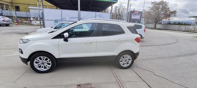 Ford EcoSport, снимка 4 - Автомобили и джипове - 53401330