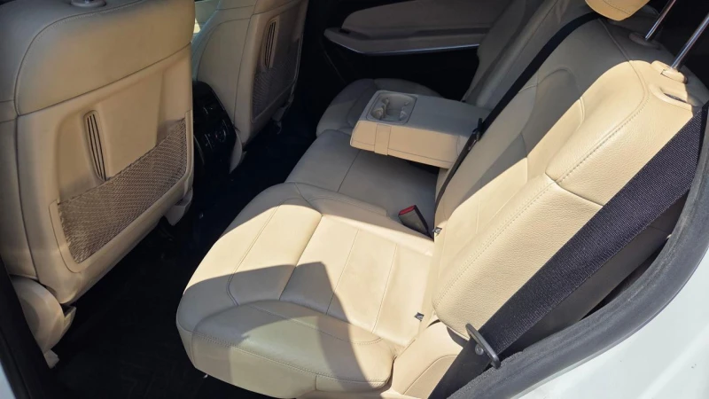 Mercedes-Benz GLS 500 4MATIC* КОжа* Подгрев* Обдухване* Кейлес* Blind Sp, снимка 12 - Автомобили и джипове - 53514709