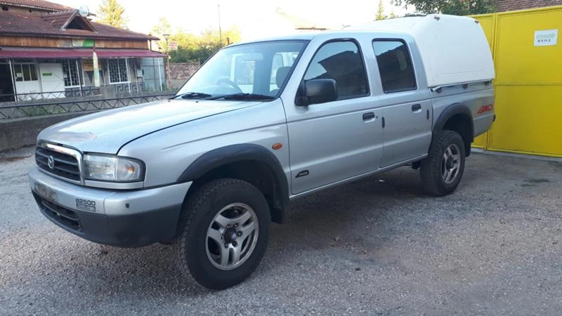 Mazda B2500 2.5ТДИ 109К.С РЪЧНИ СКОРОСТИ, 6+++броя, снимка 4 - Автомобили и джипове - 49478429