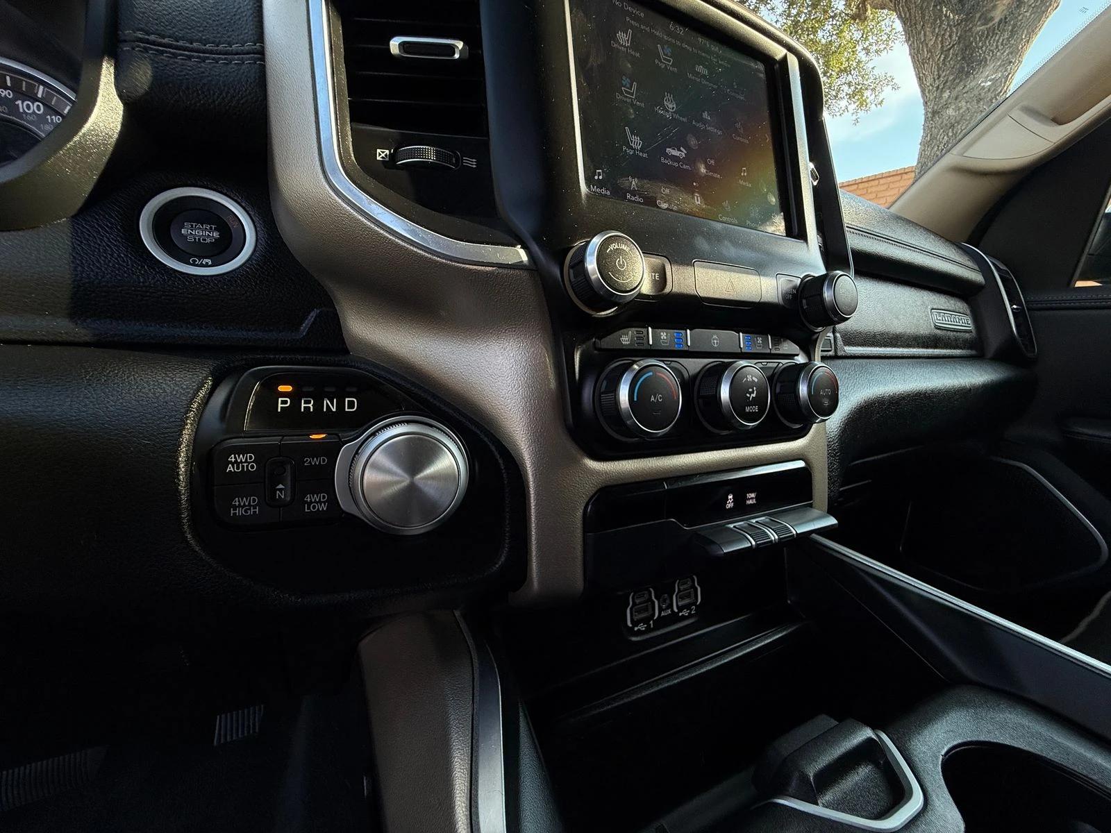 Dodge RAM 1500 2020* LARAMIE* 5.7* ОБДУХВАНЕ - изображение 9