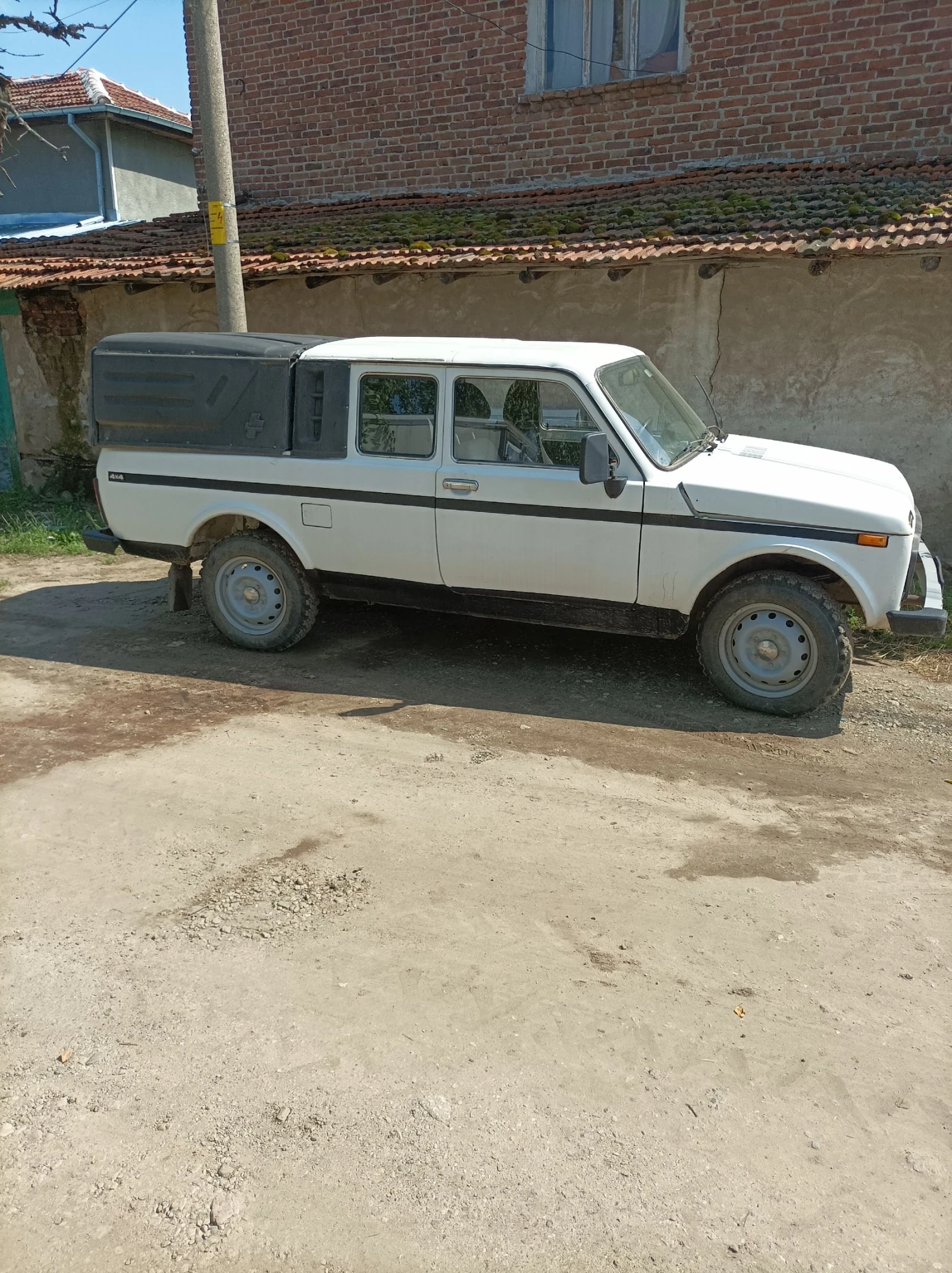 Lada Niva 1, 7 i