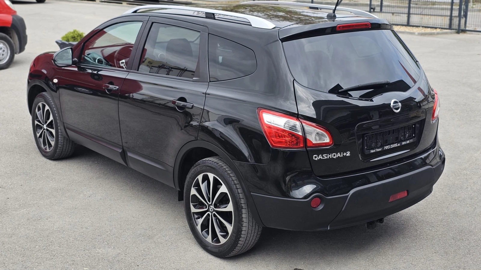 Nissan Qashqai + 2 2.0i 4x4 6S CH-2КОМП.ДЖАНТИ-СЕРВИЗ ИСТ-ЛИЗИНГ, снимка 4 - Автомобили и джипове - 54553869