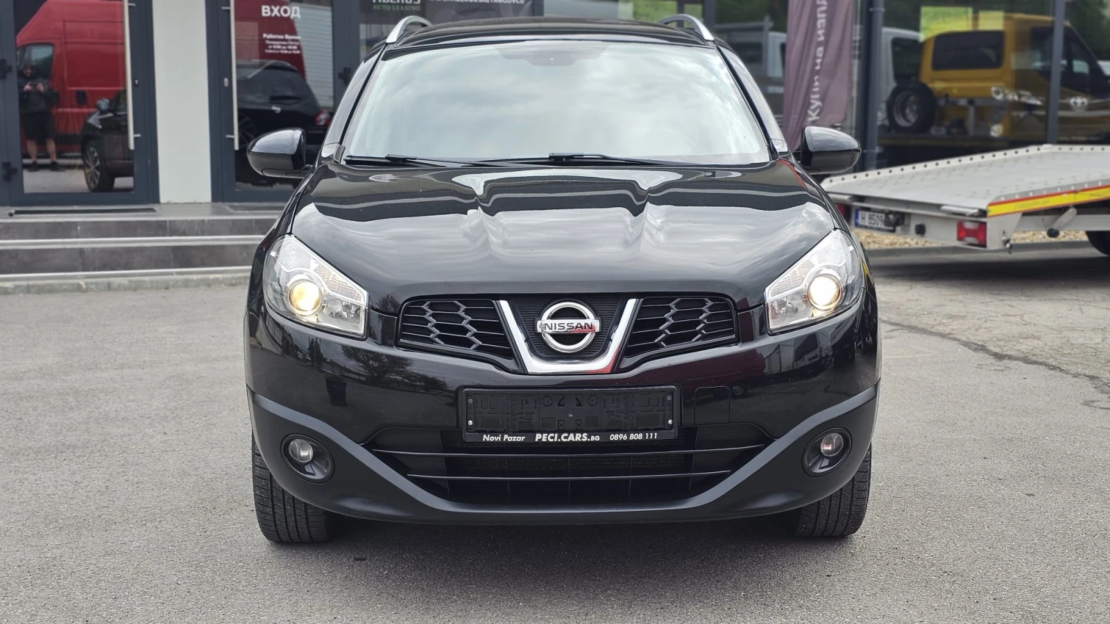 Nissan Qashqai + 2 2.0i 4x4 6S CH-2КОМП.ДЖАНТИ-СЕРВИЗ ИСТ-ЛИЗИНГ, снимка 2 - Автомобили и джипове - 54553869