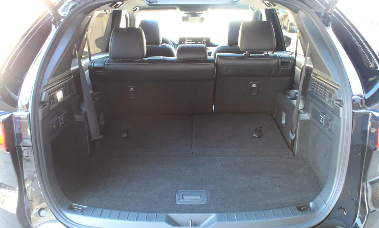 Mazda CX-80 HOMURA/328HP/AWD/7S/PANO/HUD/MEMO/360/BOSE/462q, снимка 14 - Автомобили и джипове - 55056463