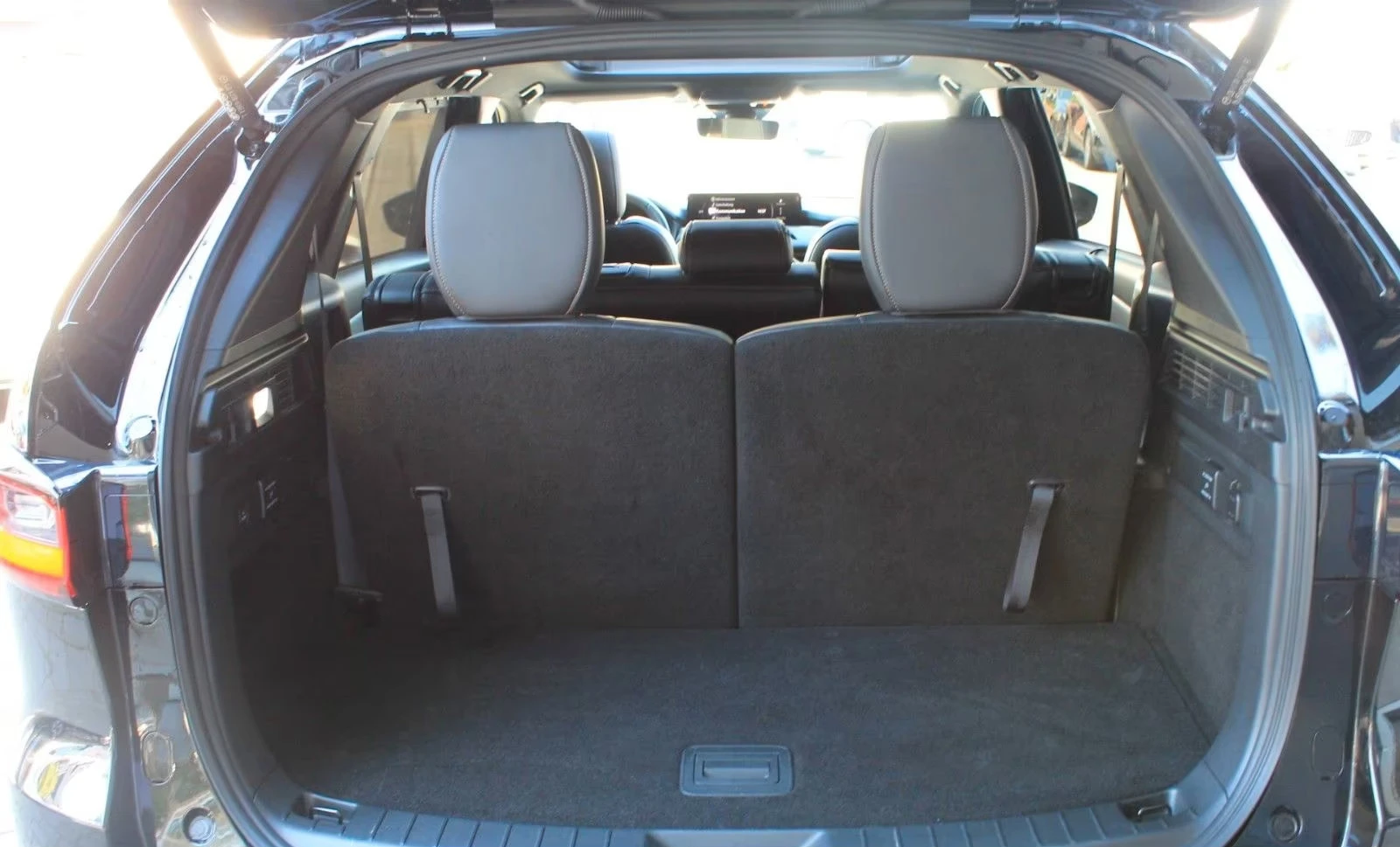 Mazda CX-80 HOMURA/328HP/AWD/7S/PANO/HUD/MEMO/360/BOSE/462q, снимка 15 - Автомобили и джипове - 55056463