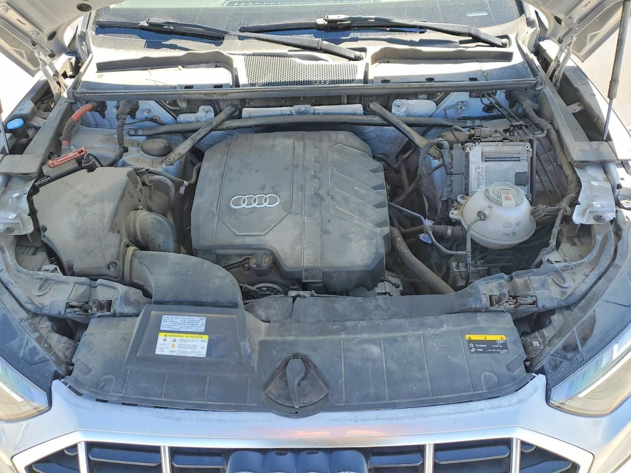 Audi Q5 2.0l Premium 40, снимка 12 - Автомобили и джипове - 55093916
