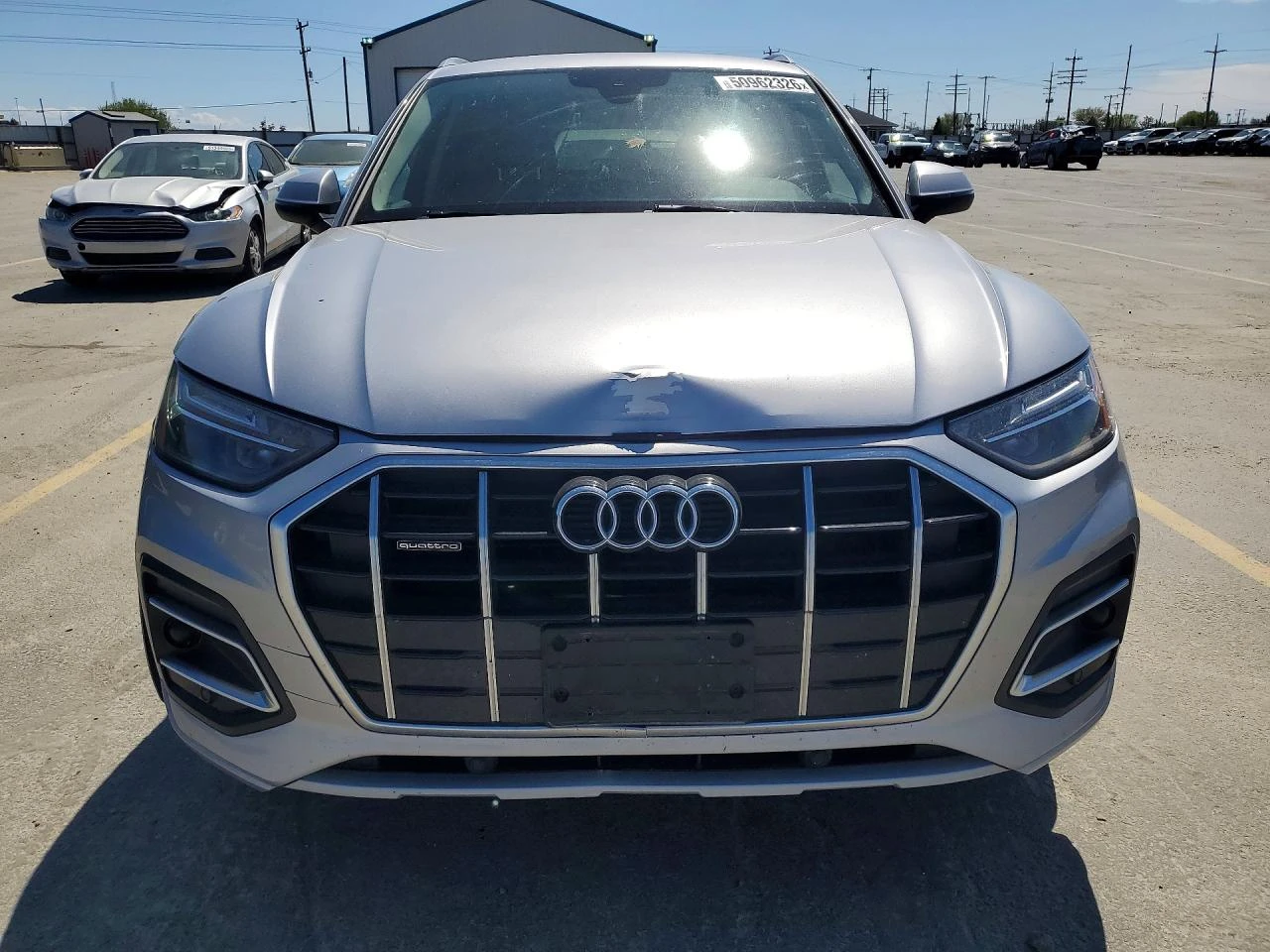 Audi Q5 2.0l Premium 40, снимка 5 - Автомобили и джипове - 55093916