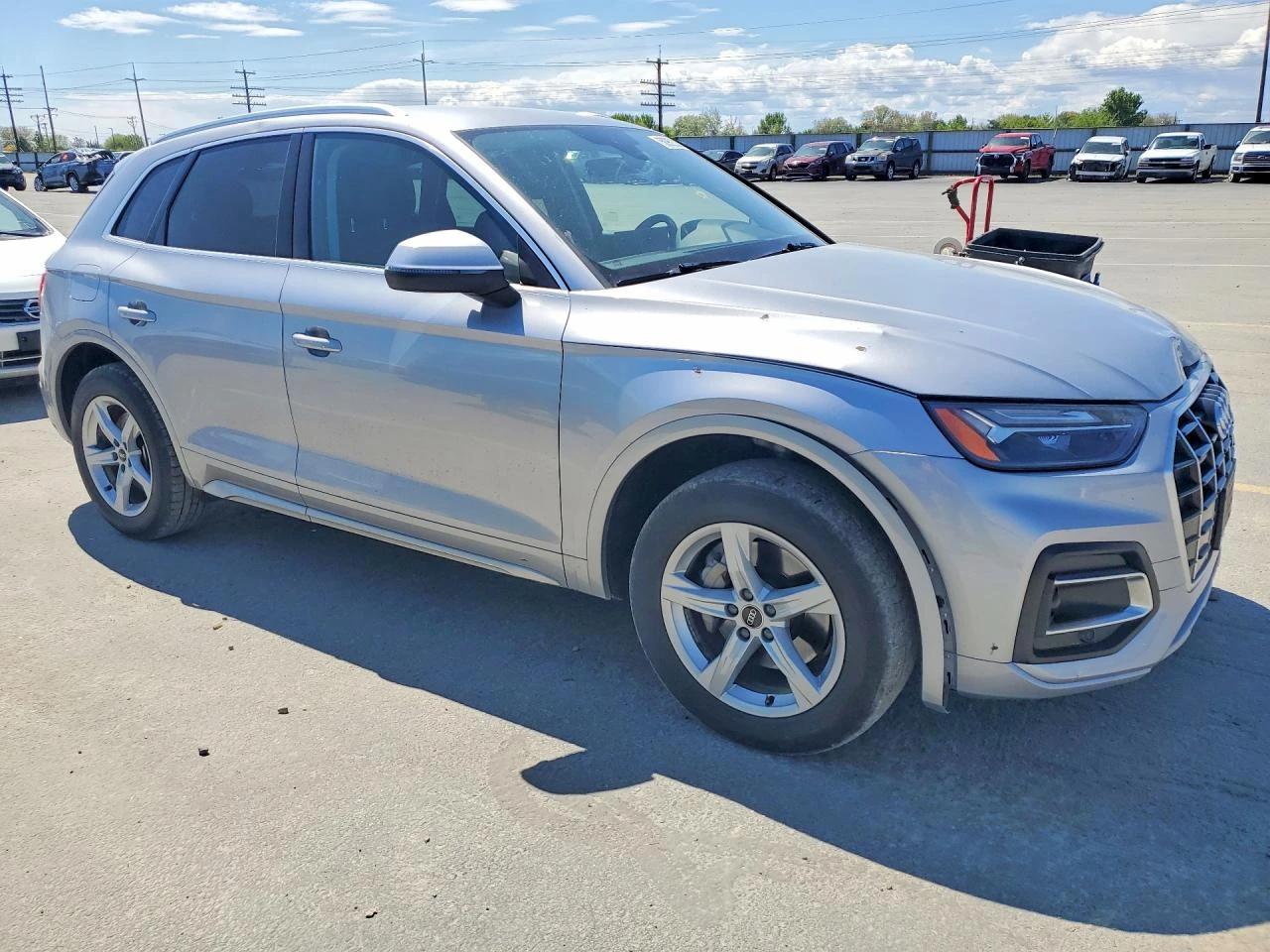 Audi Q5 2.0l Premium 40, снимка 4 - Автомобили и джипове - 55093916