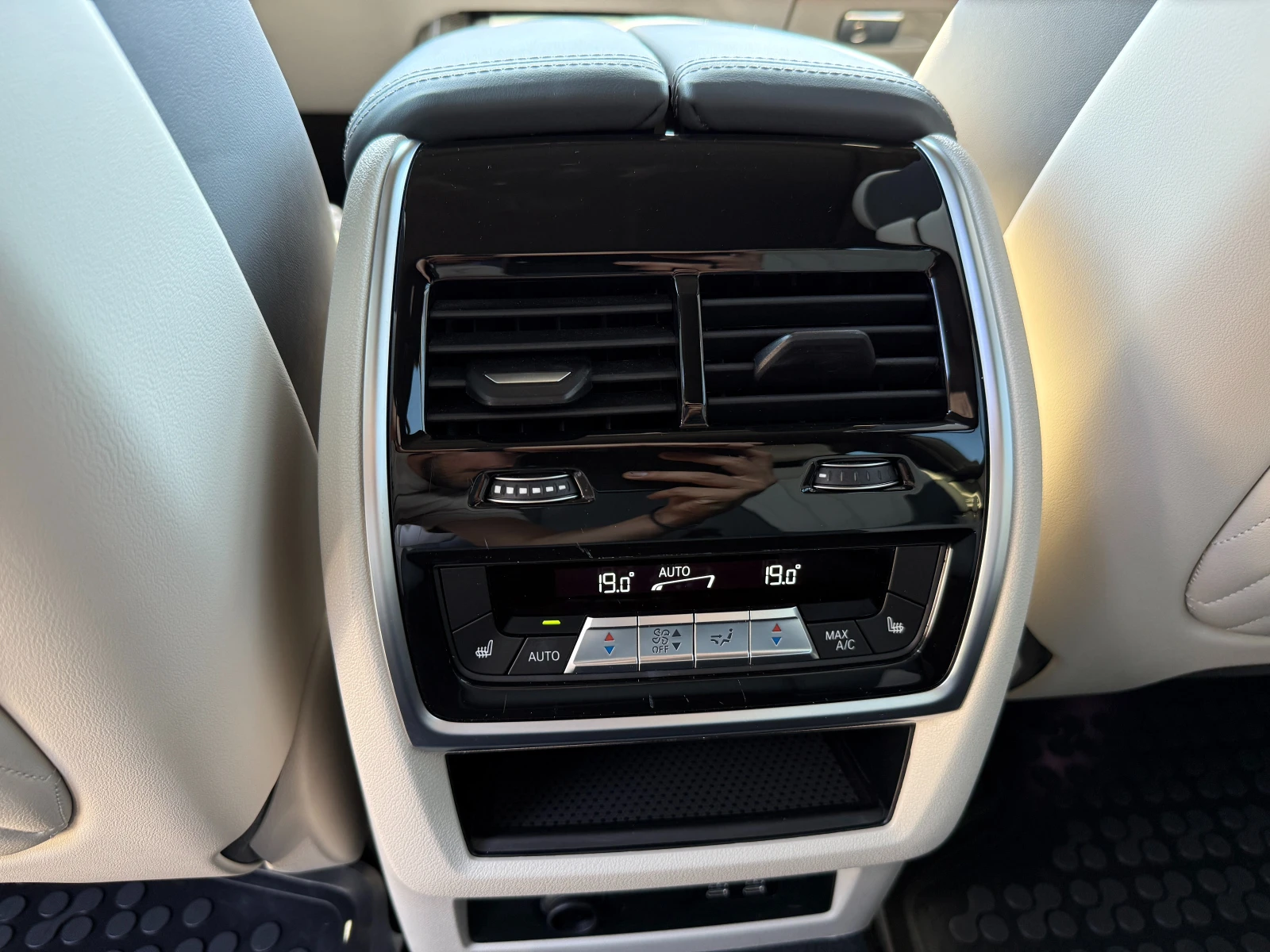 BMW X7 xDrive 40d, снимка 12 - Автомобили и джипове - 55664437