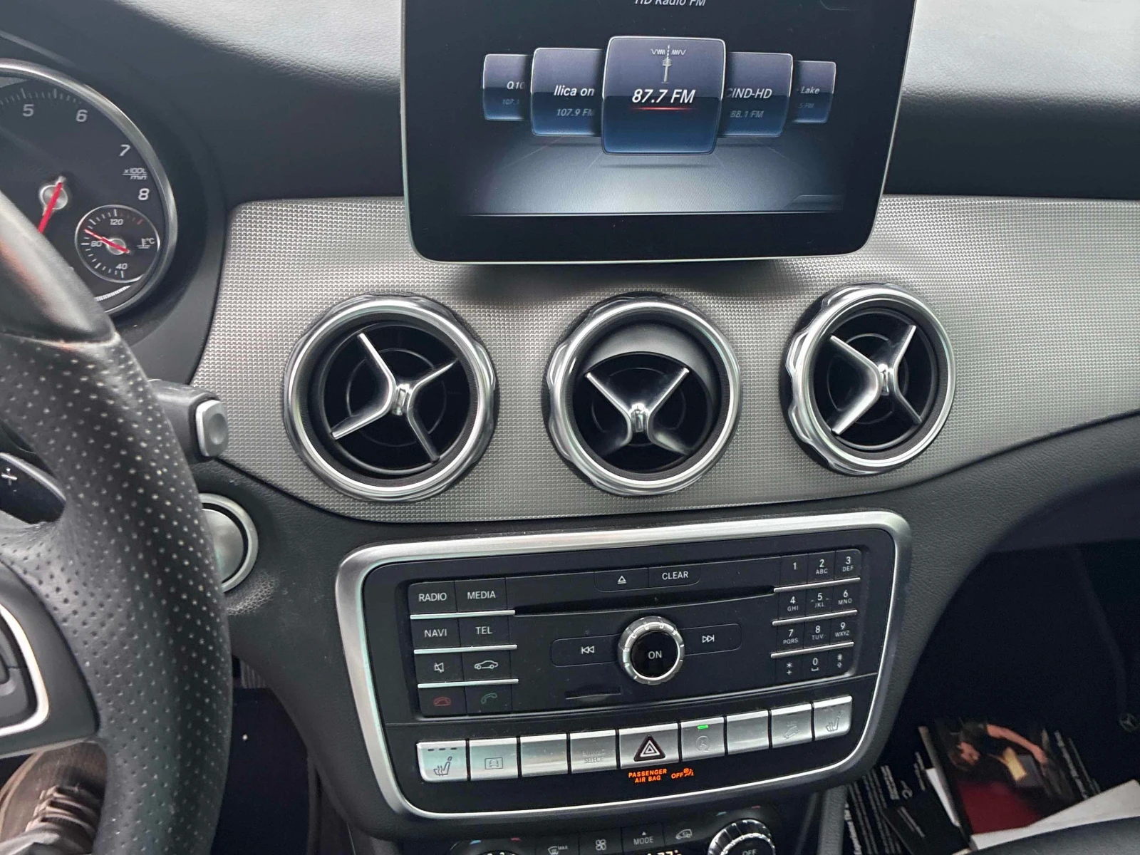Mercedes-Benz GLA 250 CARFAX/ОТ ПРЕДСТАВИТЕЛСТВО/КЛИП, снимка 9 - Автомобили и джипове - 55932410