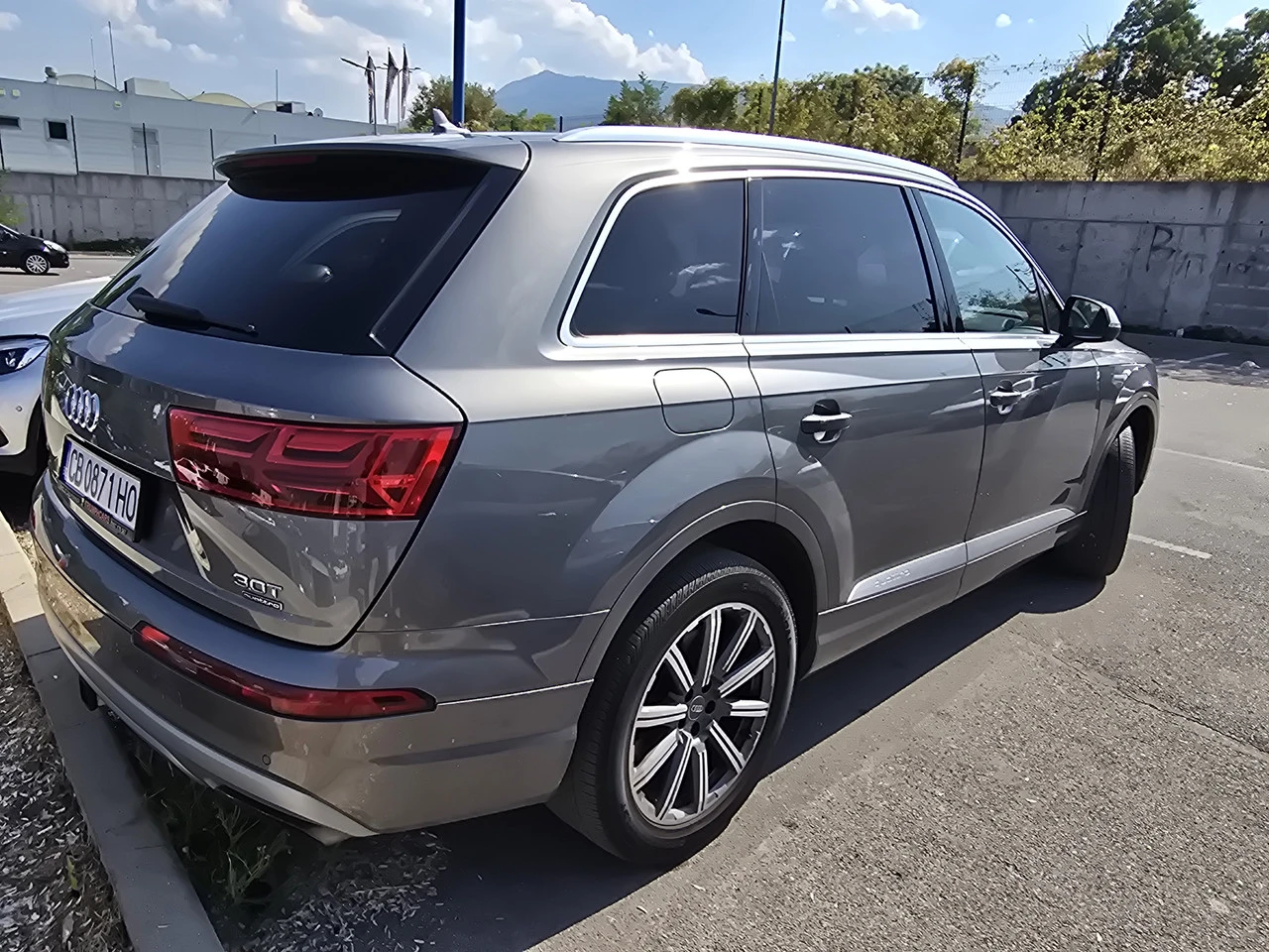 Audi Q7 3.0TFSI QUATTRO PREMIUM PLUS, снимка 4 - Автомобили и джипове - 56122686