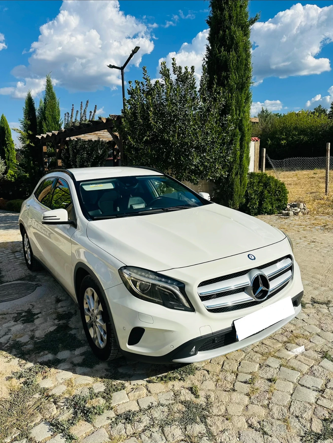 Mercedes-Benz GLA 220, снимка 4 - Автомобили и джипове - 56025081