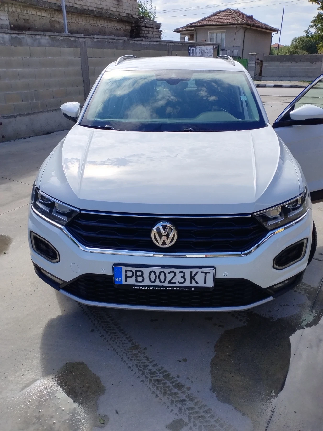VW T-Roc, снимка 4 - Автомобили и джипове - 56050613