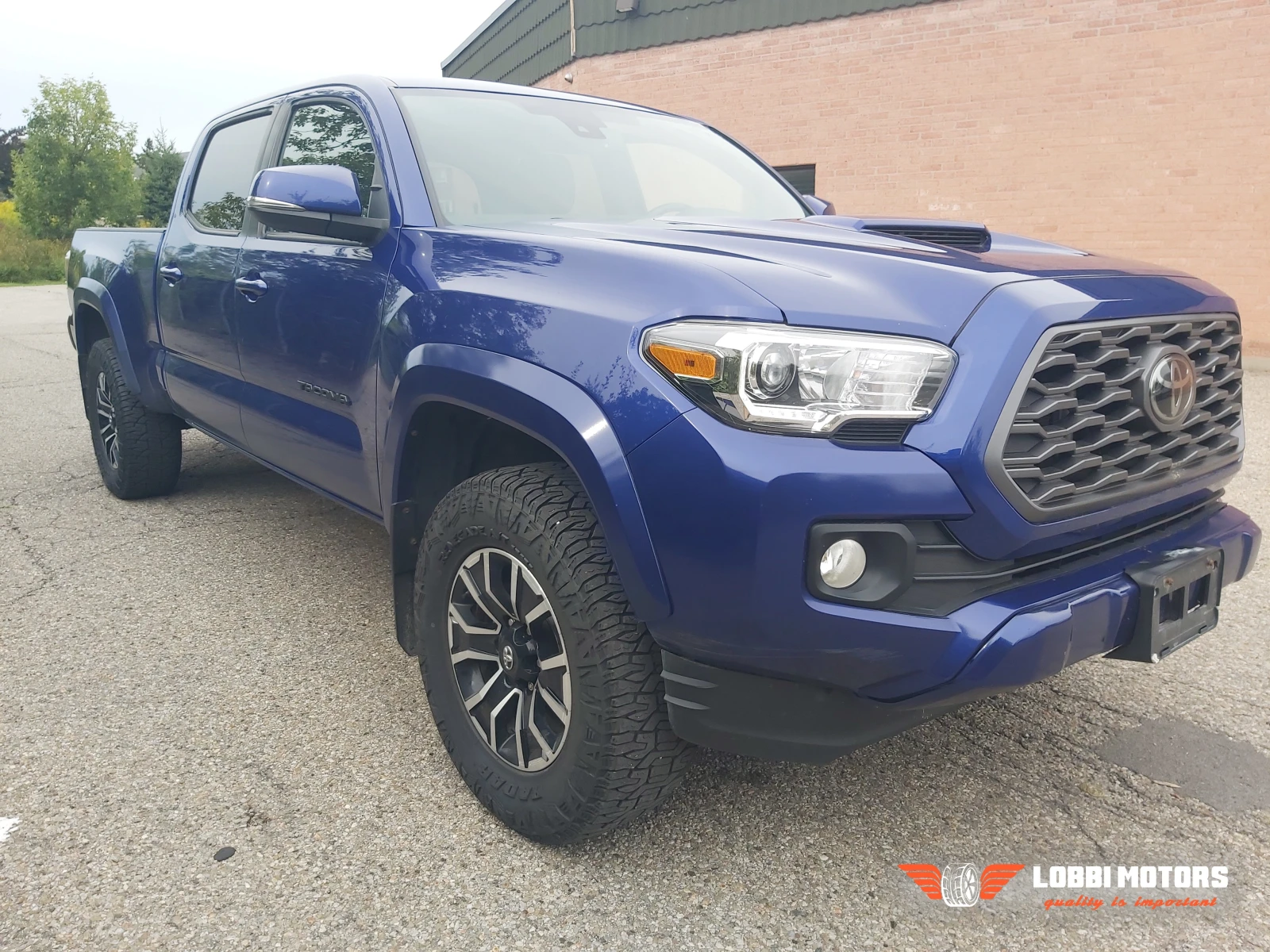 Toyota Tacoma