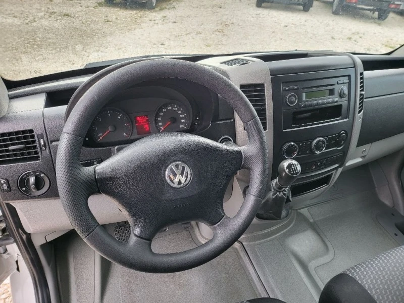 VW Crafter, снимка 10 - Бусове и автобуси - 40254770