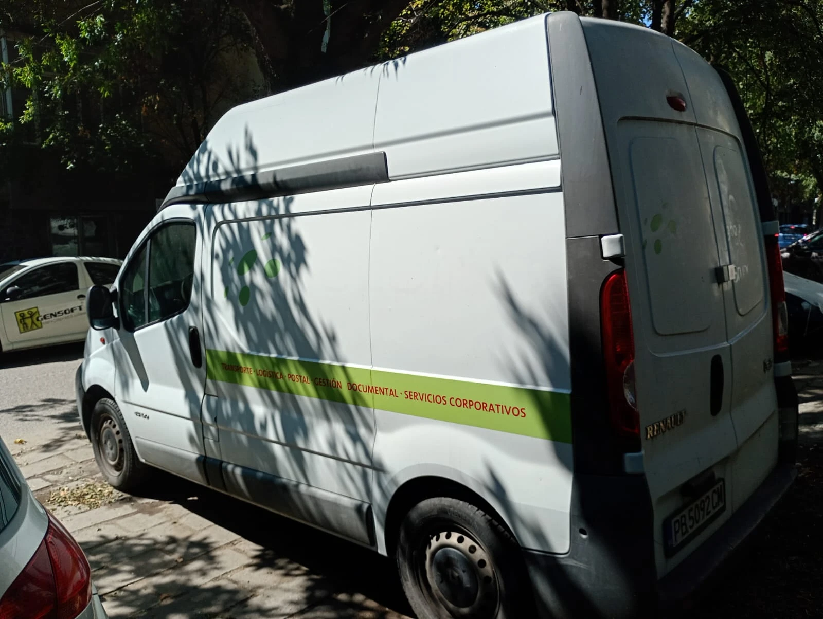 Renault Trafic 1.9DCI - изображение 2