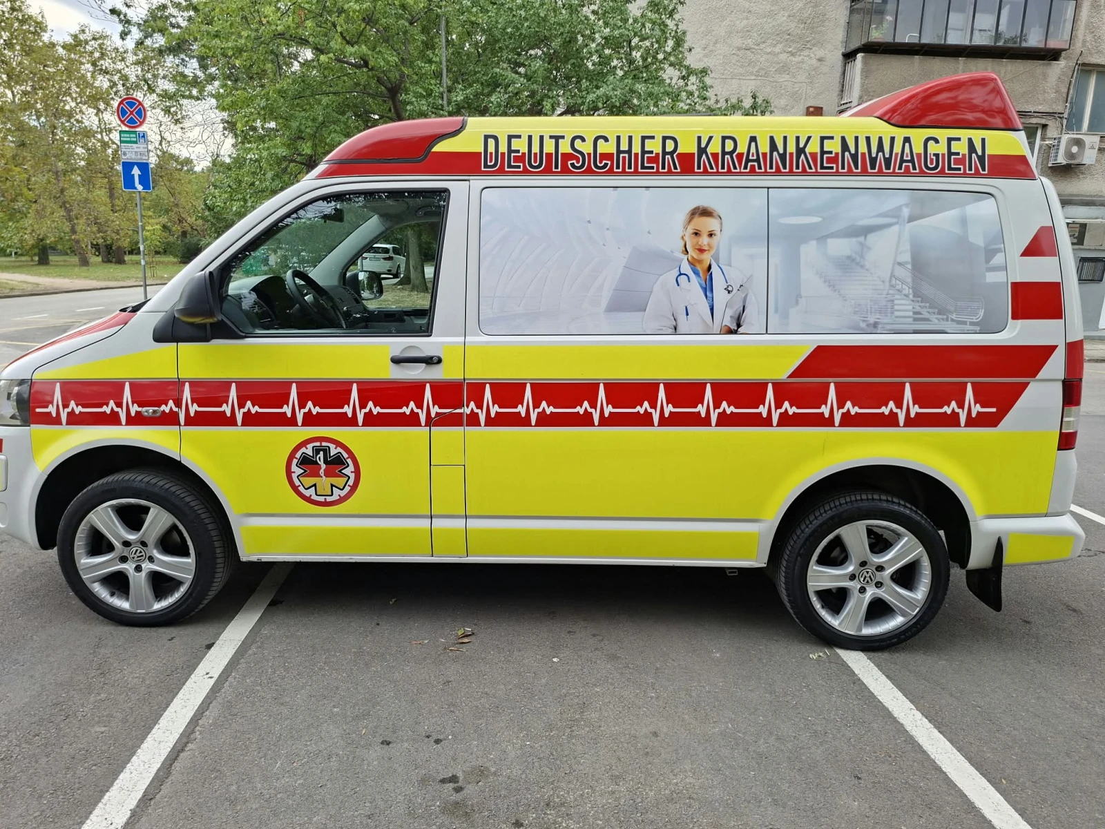 VW Transporter T5.1 facelift 2.0 TDI , снимка 3 - Бусове и автобуси - 56220651