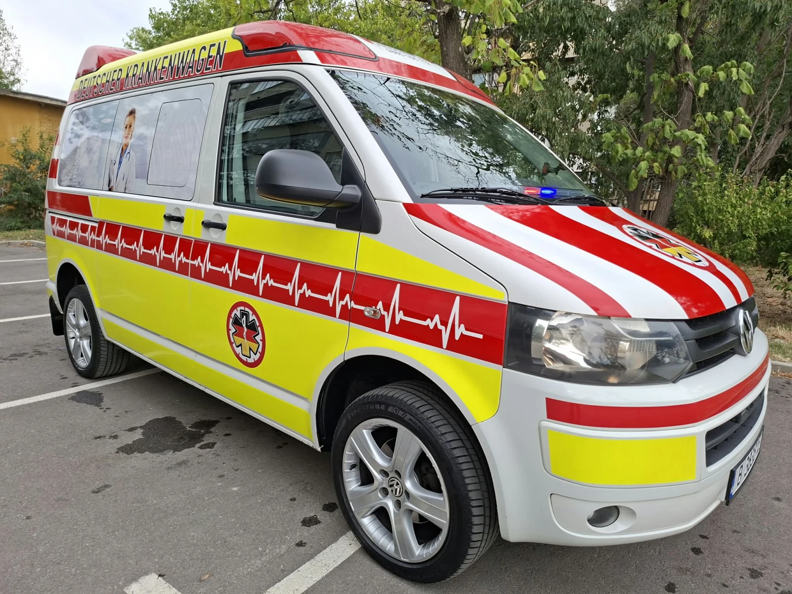 VW Transporter T5.1 facelift 2.0 TDI , снимка 2 - Бусове и автобуси - 56220651