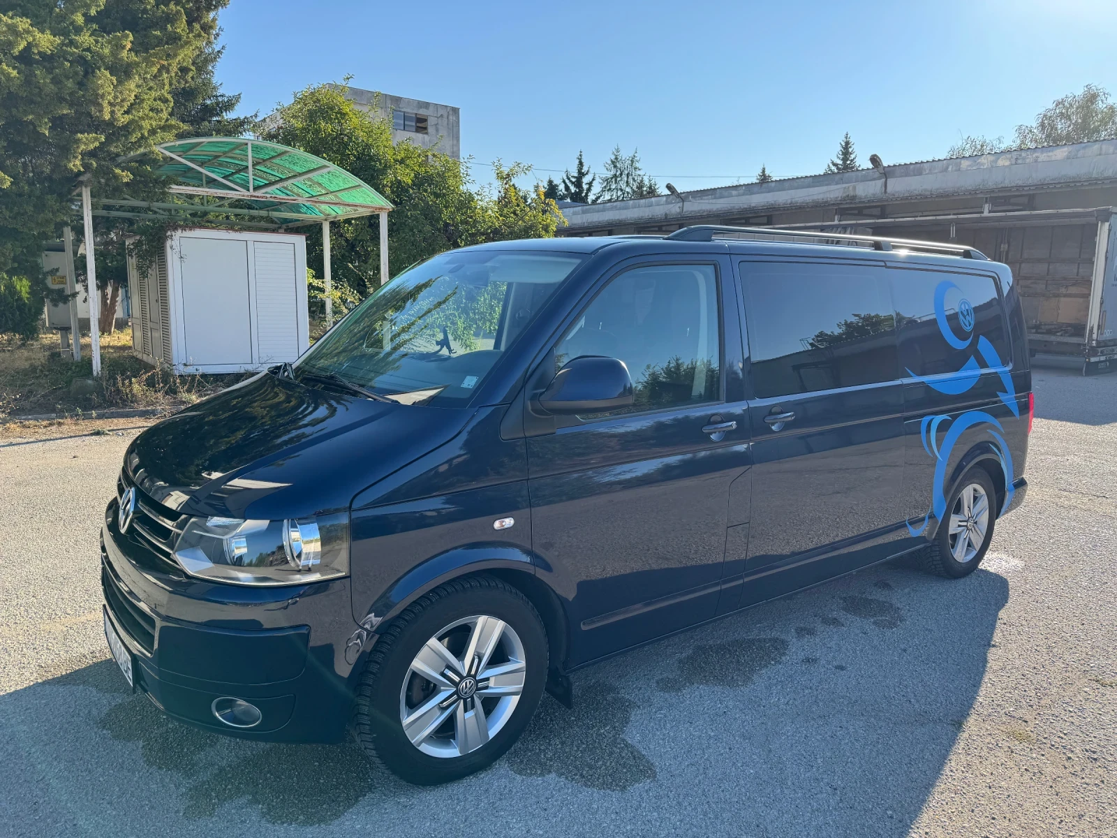 VW Transporter Т5 Highline Facelift , снимка 5 - Бусове и автобуси - 56460066