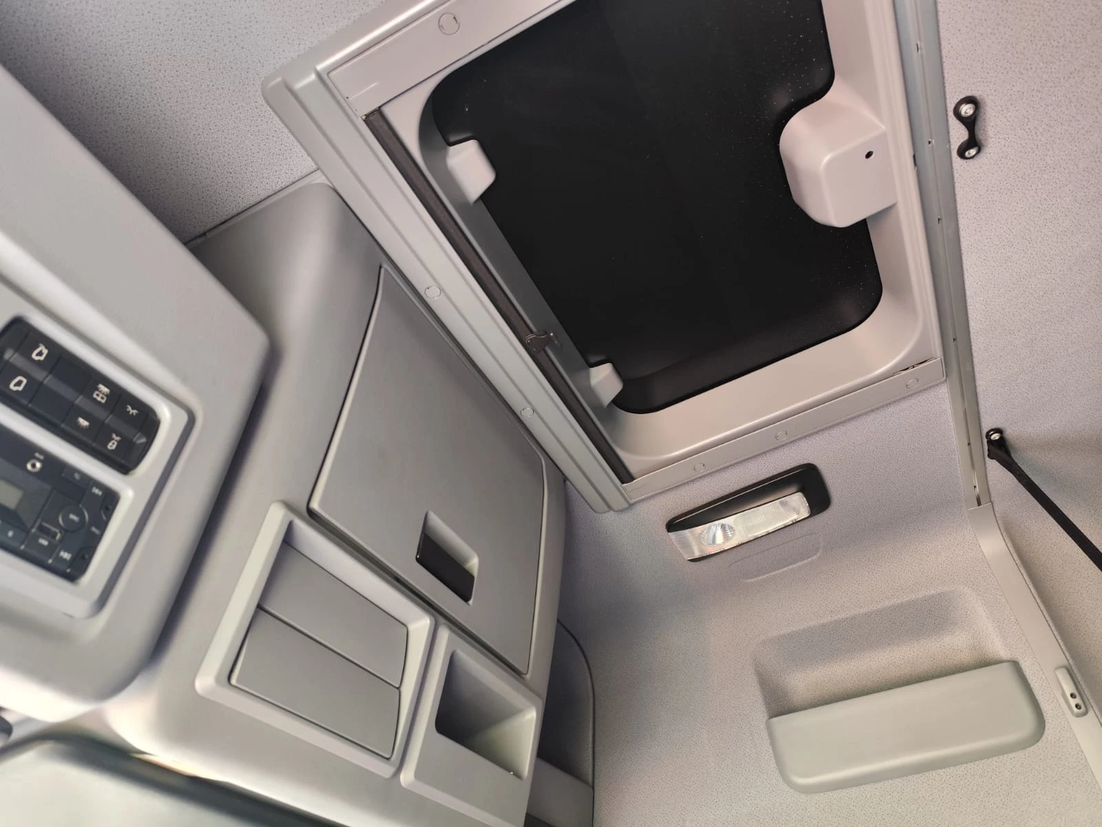 Mercedes-Benz Atego 1530, снимка 7 - Камиони - 54226570