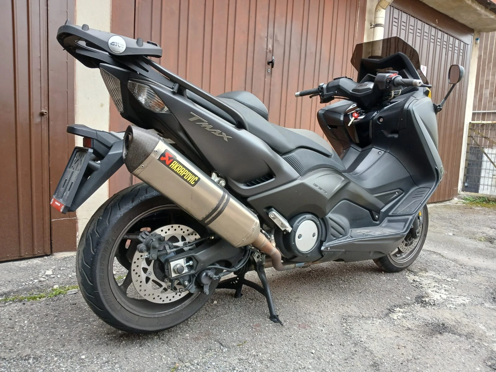 Yamaha T-max 530i ABS Akrapovic, снимка 3 - Мотоциклети и мототехника - 53718784