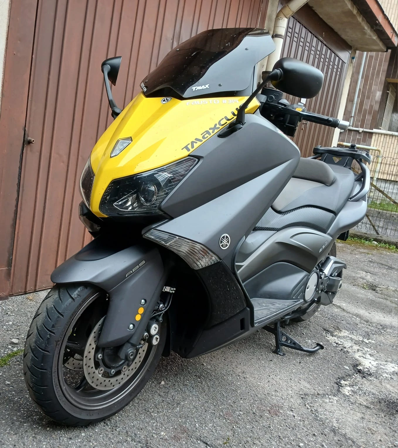 Yamaha T-max 530i ABS Akrapovic, снимка 4 - Мотоциклети и мототехника - 53718784