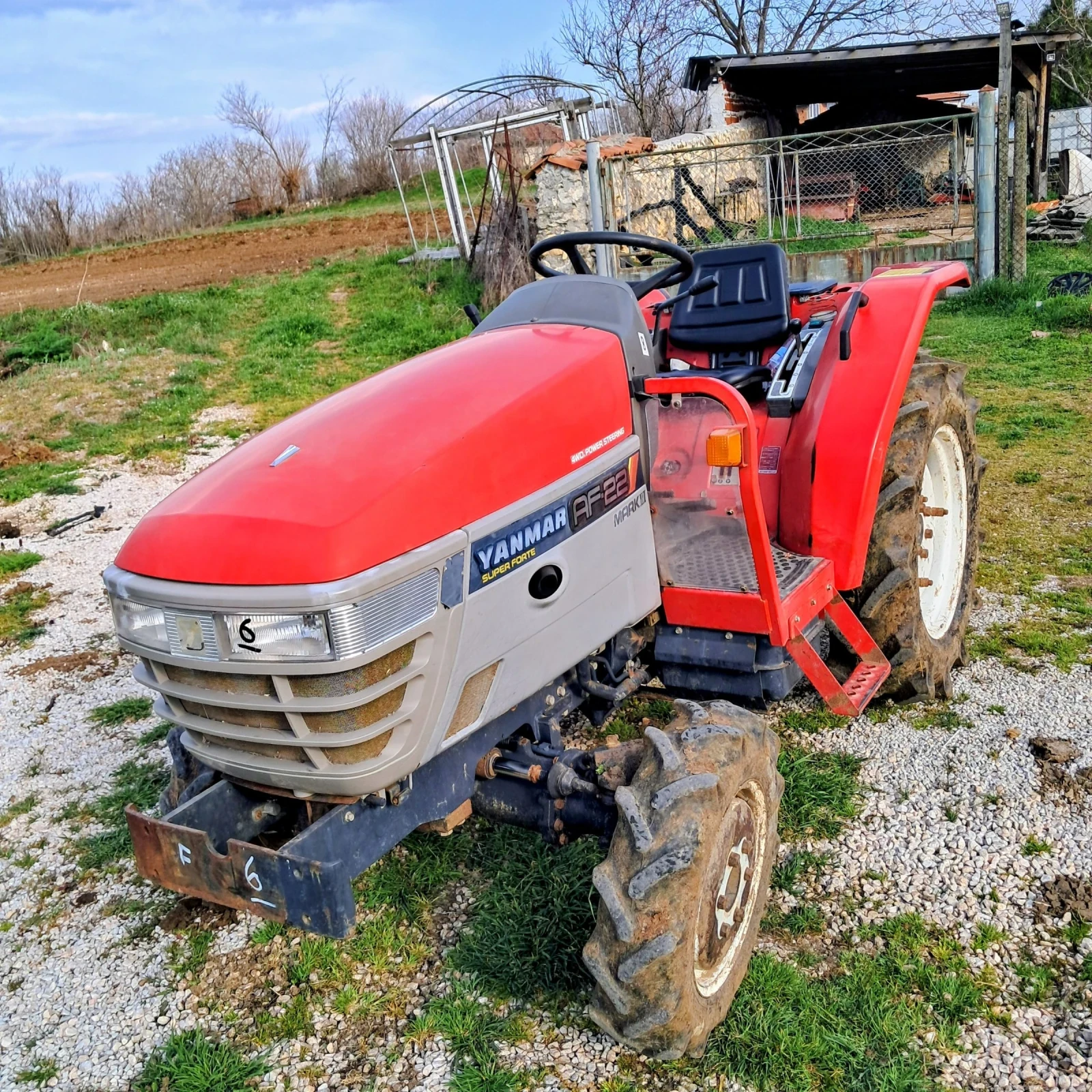 Трактор Yanmar AF 22 с плуг , снимка 4 - Селскостопанска техника - 53878444