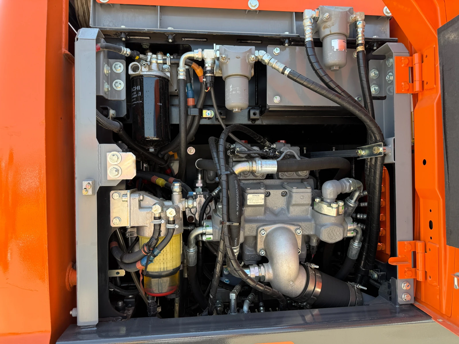 ����� Hitachi ZX 170 W-6 | Mobile.bg � ����������� 9