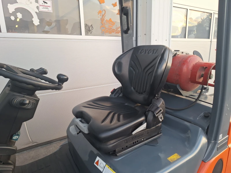 Мотокар Toyota 02-8FGF18, снимка 6 - Индустриална техника - 52830382