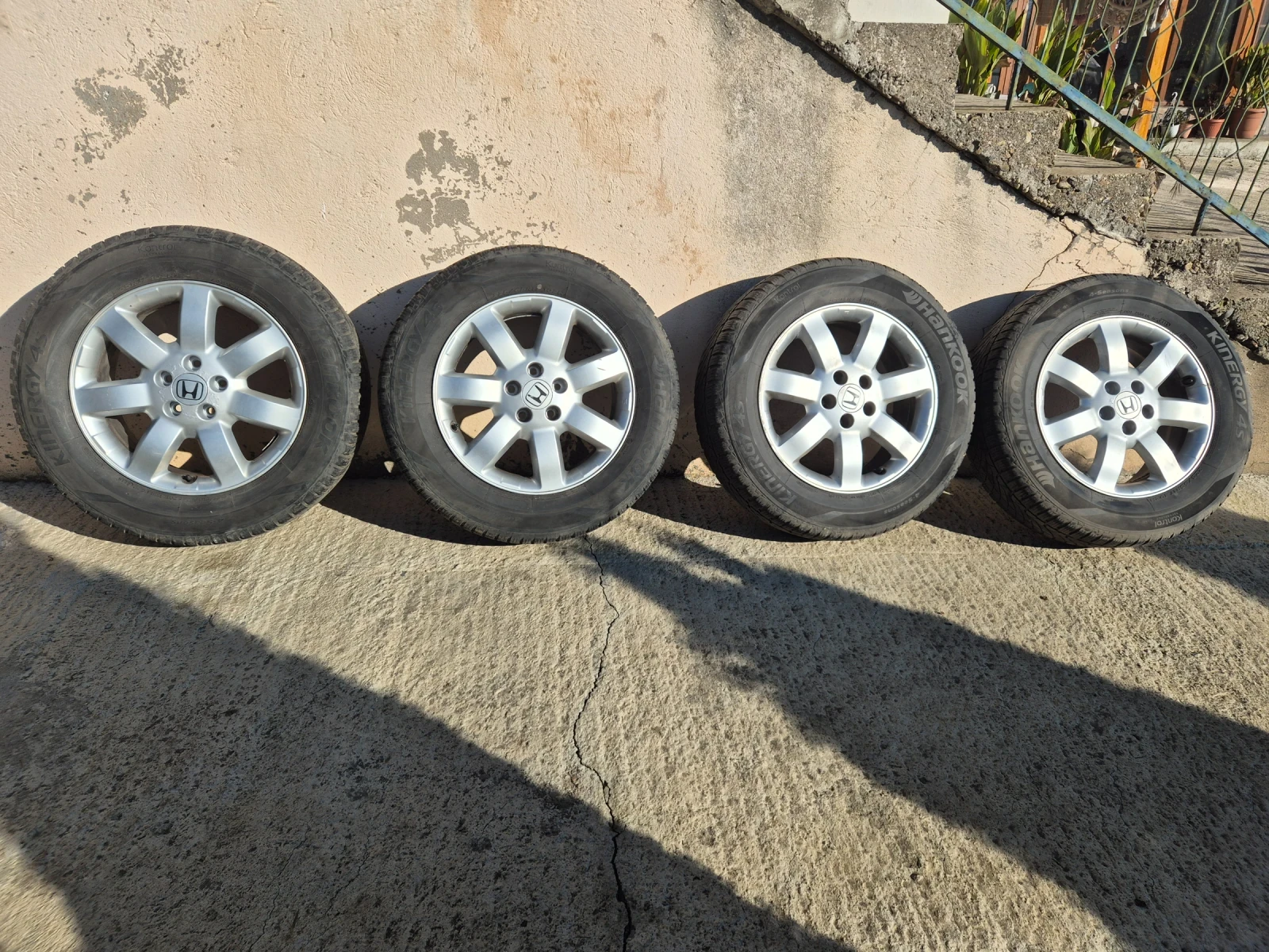 ���� � ������ 225/65R17 �� Honda | Mobile.bg � ����������� 1