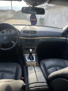 Mercedes-Benz E 320, снимка 10
