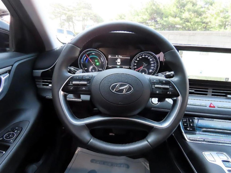 Hyundai Grandeur Hybrid, снимка 7 - Автомобили и джипове - 45748657