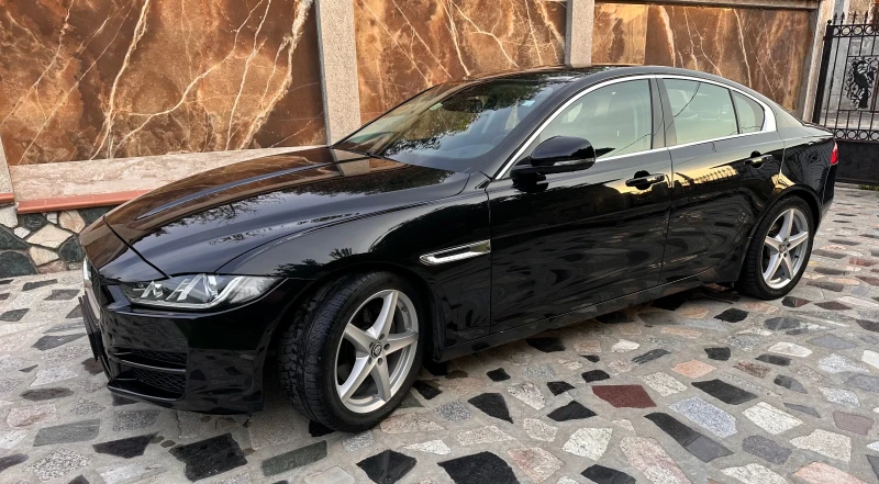 Jaguar XE R-type, снимка 1 - Автомобили и джипове - 49206953