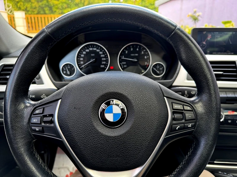 BMW 320 320i* xDrive, снимка 8 - Автомобили и джипове - 47267245